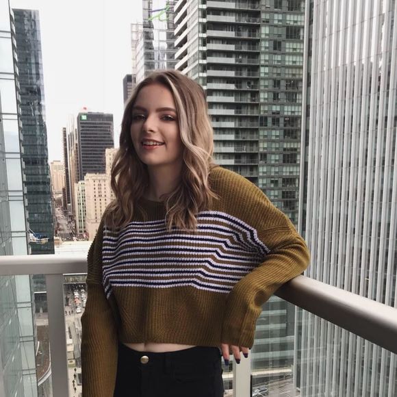 Meet your Posher, Allison - Picture 1 of 1